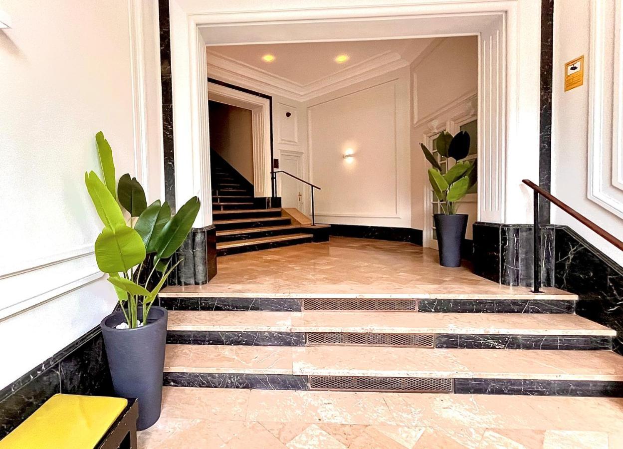 Fisa Rentals Gran Via Apartments Barcelona Eksteriør billede