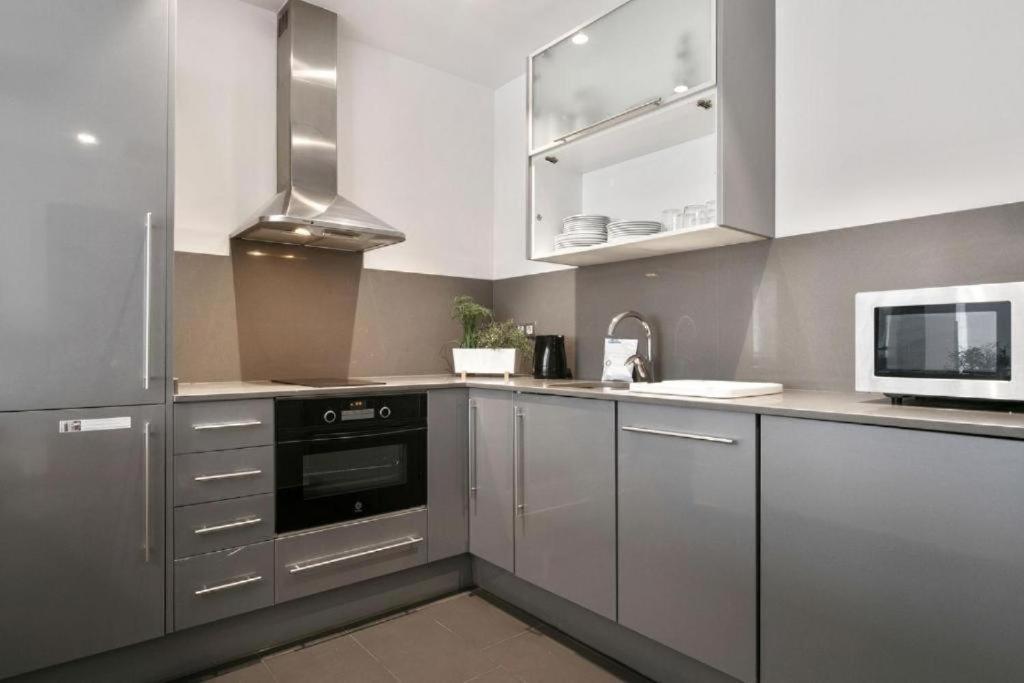 Fisa Rentals Gran Via Apartments Barcelona Eksteriør billede